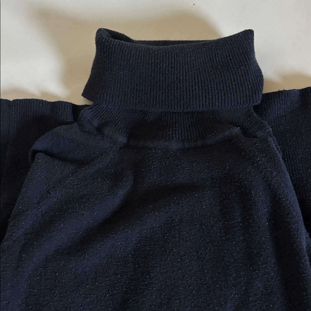 Basic Black Turtleneck - Picture 3 of 3